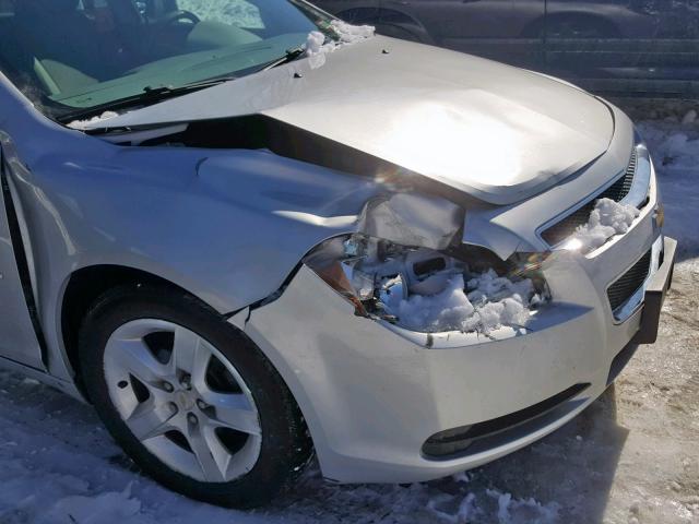 1G1ZB5E03CF242783 - 2012 CHEVROLET MALIBU LS ვერცხლისფერი ფოტო 9
