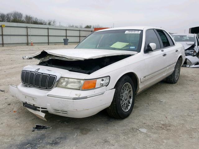 2MEFM74W62X652923 - 2002 MERCURY GRAND MARQ WHITE photo 2