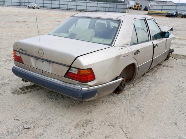 WDBEA34E4NB692316 - 1992 MERCEDES-BENZ 400 E GOLD photo 4