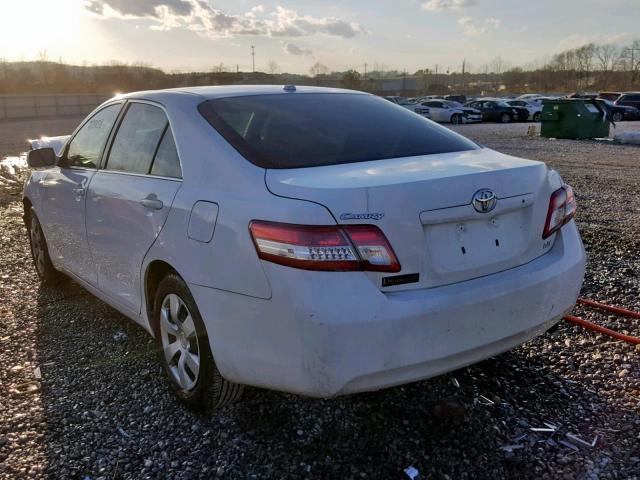 4T1BF3EK3AU560507 - 2010 TOYOTA CAMRY LE A WHITE photo 3