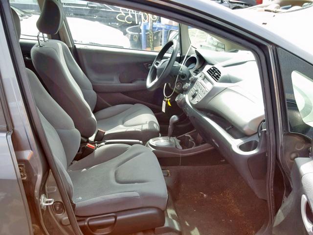 JHMGE8H39DC012020 - 2013 HONDA FIT GRAY photo 5