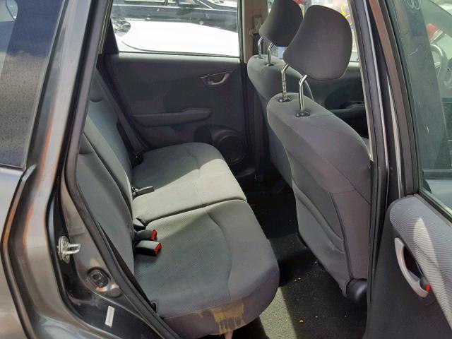 JHMGE8H39DC012020 - 2013 HONDA FIT GRAY photo 6