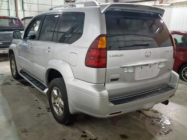 JTJBT20X760115984 - 2006 LEXUS GX 470 SILVER photo 3