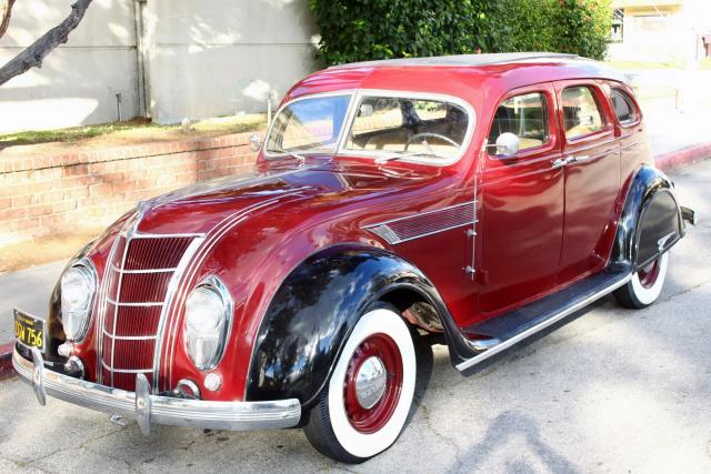 00000000000C12943 - 1935 CHRYSLER AIRFLOW BURGUNDY photo 2