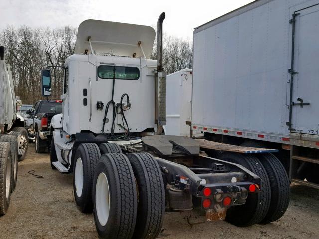 1FUJA6CG47EX57403 - 2007 FREIGHTLINER CONVENTION WHITE photo 3