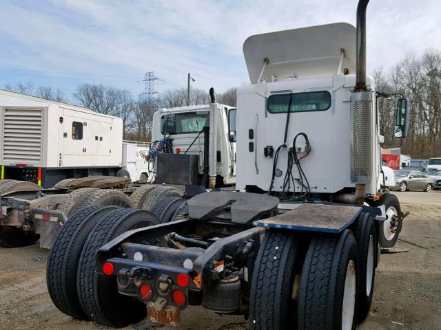 1FUJA6CG47EX57403 - 2007 FREIGHTLINER CONVENTION WHITE photo 4