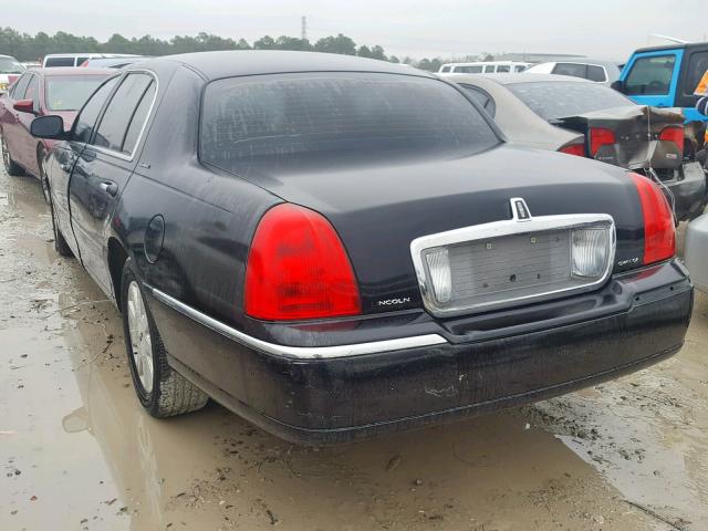 1LNHM84W24Y677512 - 2004 LINCOLN TOWN CAR E BLACK photo 3