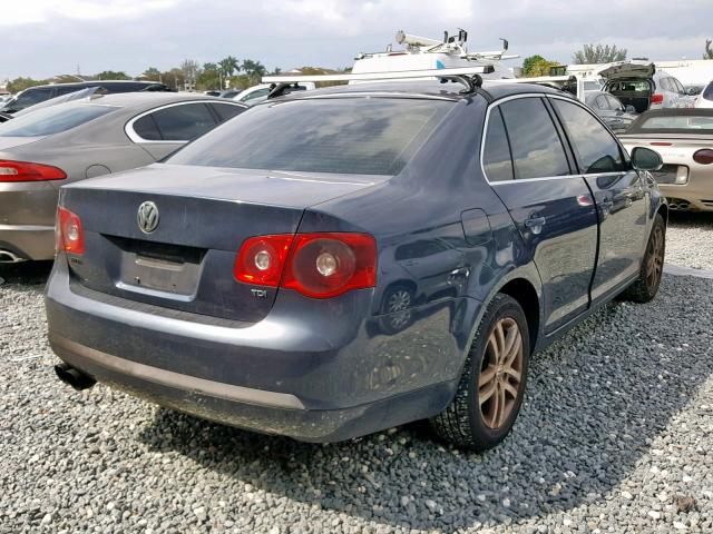 3VWRT71K06M619269 - 2006 VOLKSWAGEN JETTA TDI BLUE photo 4