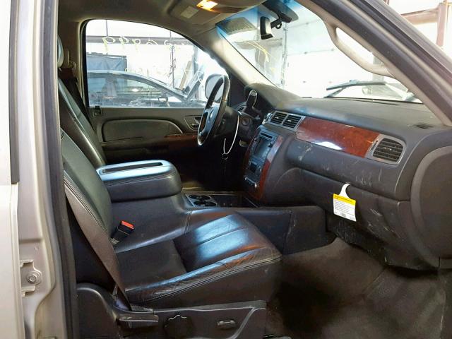 1GNFK13509R114145 - 2009 CHEVROLET TAHOE HYBR GRAY photo 5