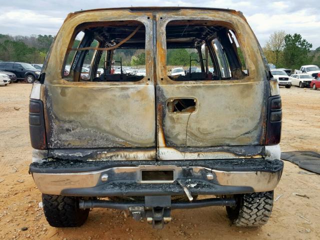 1GKEK13T1YJ174052 - 2000 GMC YUKON WHITE photo 10