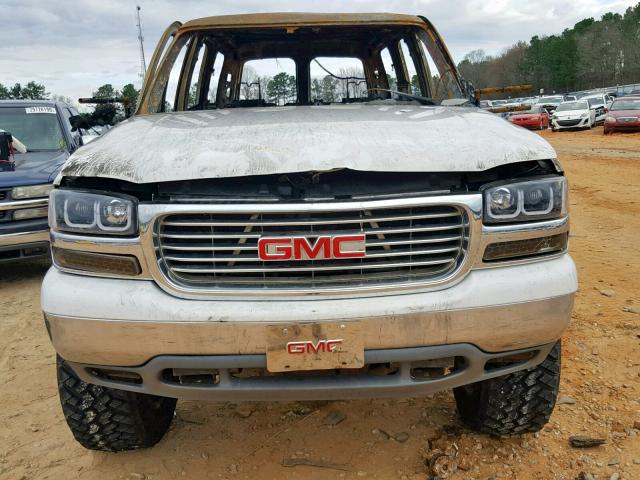 1GKEK13T1YJ174052 - 2000 GMC YUKON WHITE photo 9