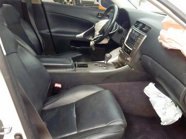 JTHBK262895094019 - 2009 LEXUS IS 250 WHITE photo 5