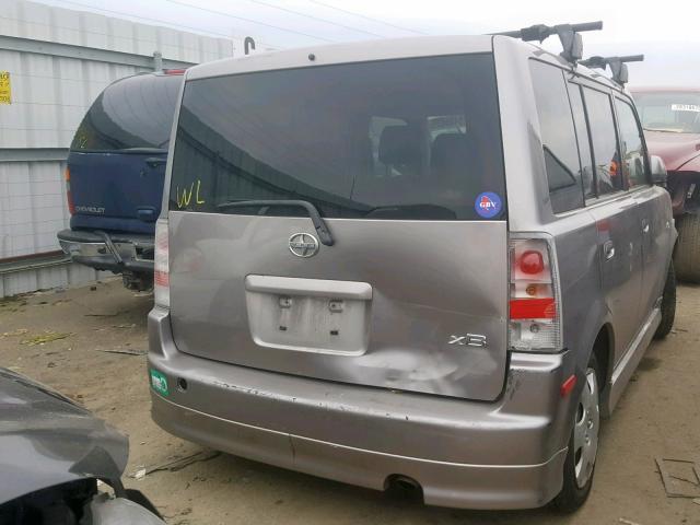 JTLKT334254012963 - 2005 TOYOTA SCION XB 银色 照片 4