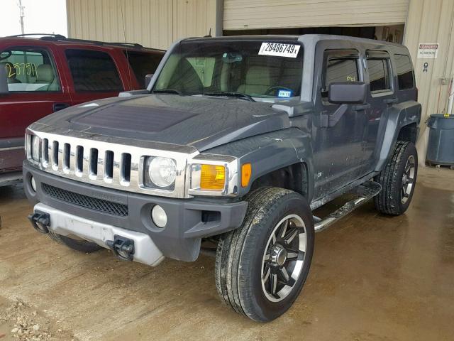 5GTEN13E998102389 - 2009 HUMMER H3 GRAY photo 2