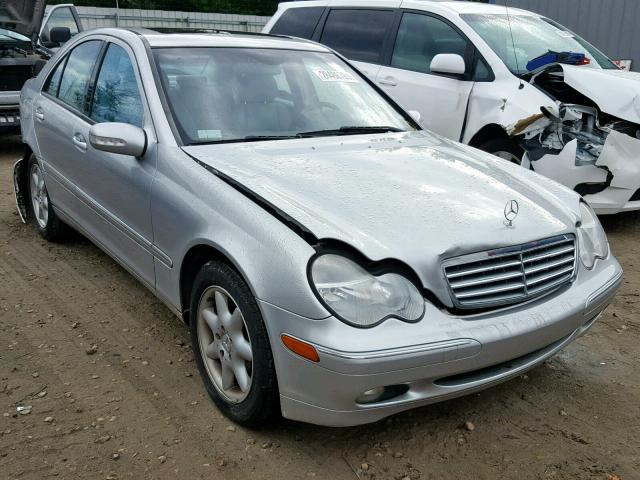 WDBRF61J54F540638 - 2004 MERCEDES-BENZ C 240 SILVER photo 1