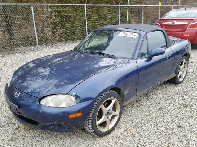 JM1NB353620223313 - 2002 MAZDA MX-5 MIATA BLUE photo 2