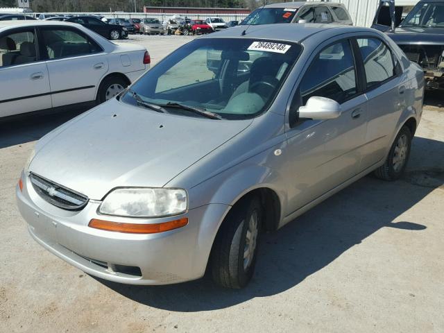 KL1TD52685B472918 - 2005 CHEVROLET AVEO BASE Күміс фото 2