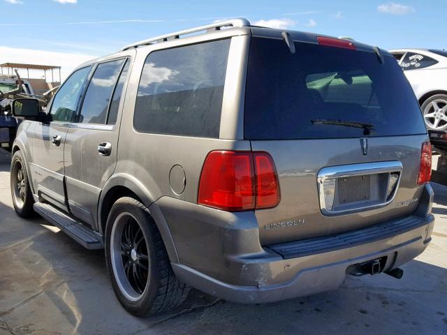 5LMFU27R04LJ11093 - 2004 LINCOLN NAVIGATOR CHARCOAL photo 3