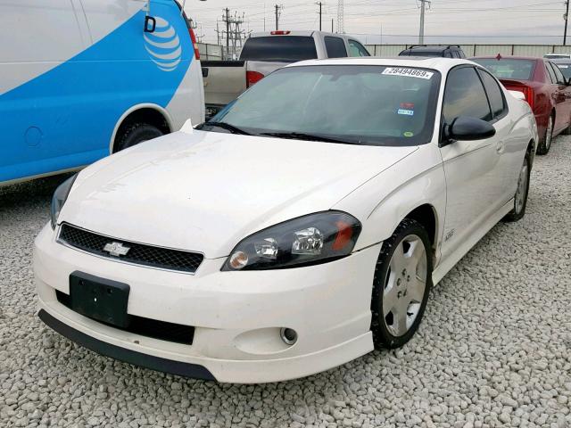 2G1WL15C769209267 - 2006 CHEVROLET MONTE CARL WHITE photo 2