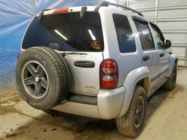 1J4GL38K75W638368 - 2005 JEEP LIBERTY RE SILVER photo 4