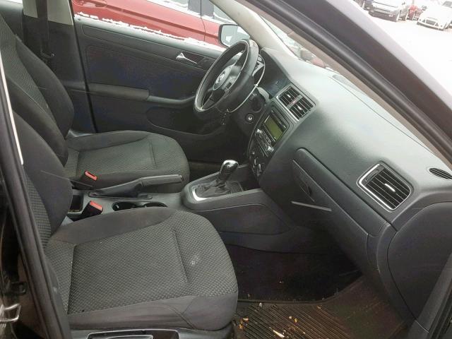 3VW2K7AJ8BM331909 - 2011 VOLKSWAGEN JETTA BASE Սև լուսանկար 5