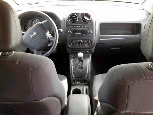 1J4FF47B19D205981 - 2009 JEEP COMPASS SP SILVER photo 9