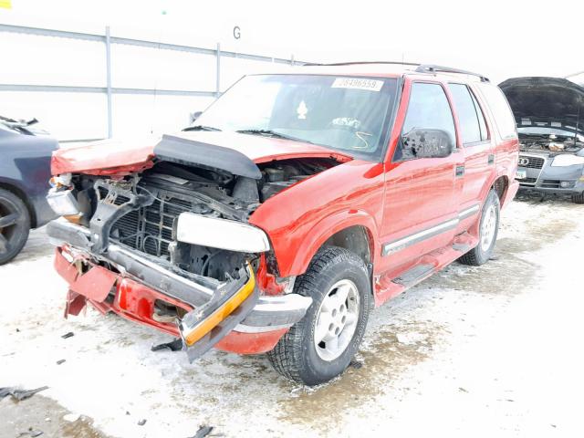 1GNDT13W9Y2306538 - 2000 CHEVROLET BLAZER RED photo 2