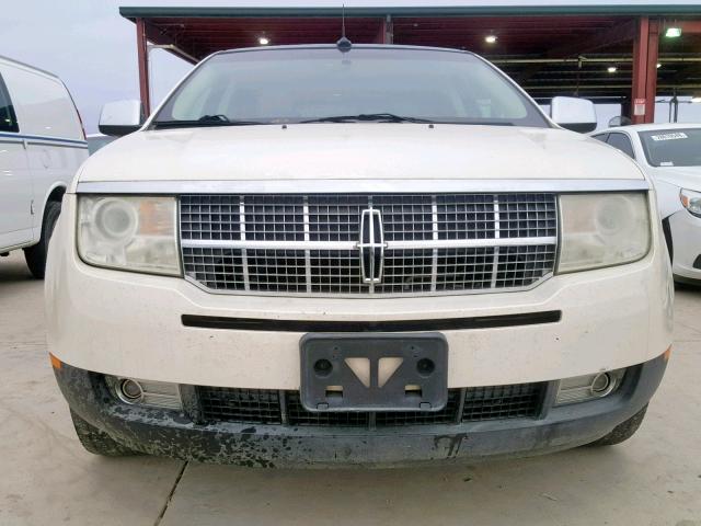 2LMDU68C88BJ20601 - 2008 LINCOLN MKX WHITE photo 9