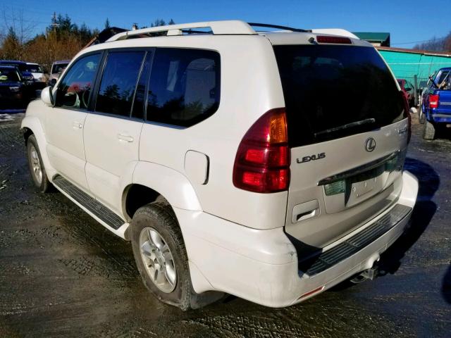 JTJBT20XX40028321 - 2004 LEXUS GX 470 WHITE photo 3