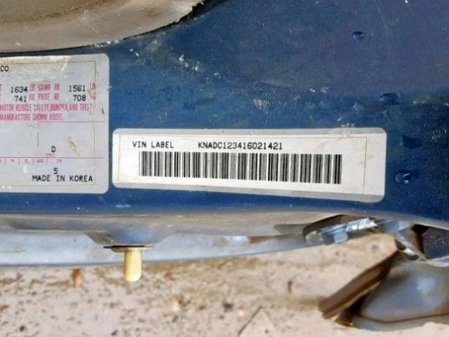 KNADC123416021421 - 2001 KIA RIO BLUE photo 10