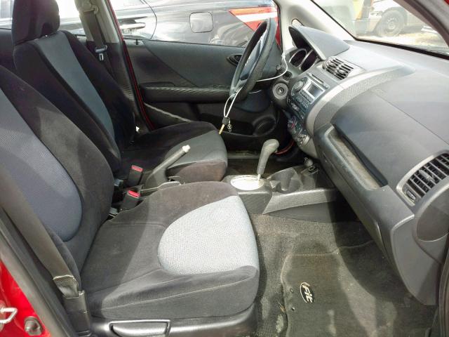 JHMGD38408S048608 - 2008 HONDA FIT RED photo 5