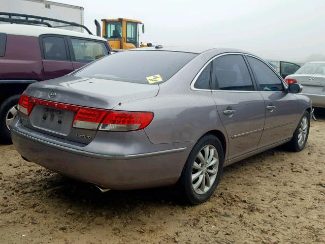 KMHFC46FX8A305611 - 2008 HYUNDAI AZERA SE SILVER photo 4