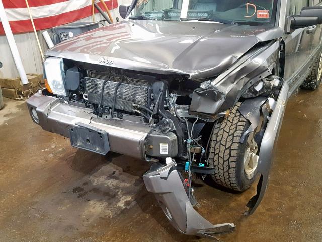 1J8HG48N77C644229 - 2007 JEEP COMMANDER SILVER photo 9