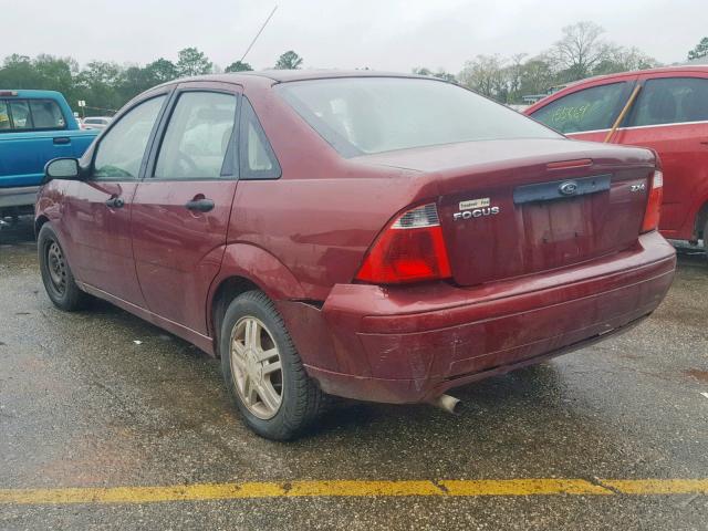 1FAFP34N16W137215 - 2006 FORD FOCUS ZX4 MAROON photo 3