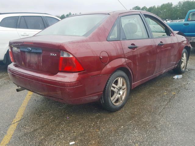 1FAFP34N16W137215 - 2006 FORD FOCUS ZX4 MAROON photo 4