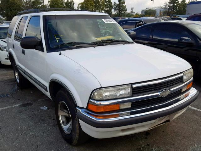 1GNCS13W0X2223657 - 1999 CHEVROLET BLAZER WHITE photo 1