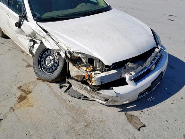 2G1WS551569392404 - 2006 CHEVROLET IMPALA POL WHITE photo 9