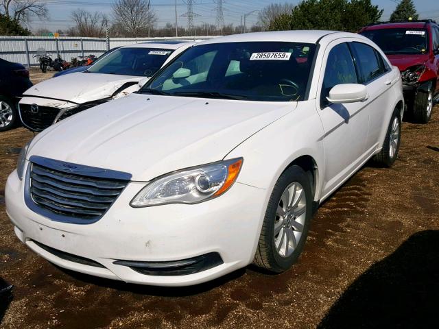 1C3CCBBBXCN303250 - 2012 CHRYSLER 200 TOURIN WHITE photo 2