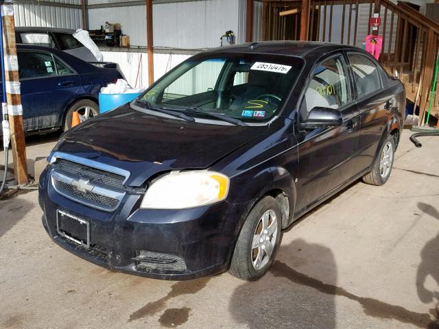 KL1TD56EX9B613088 - 2009 CHEVROLET AVEO LS BLACK photo 2