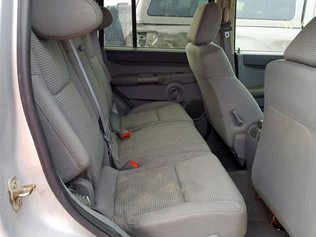 1J8HG48N76C181040 - 2006 JEEP COMMANDER SILVER photo 6