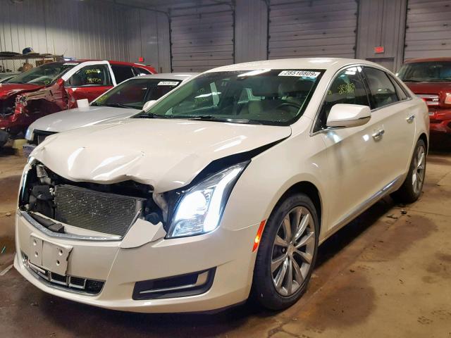 2G61N5S35D9184974 - 2013 CADILLAC XTS WHITE photo 2