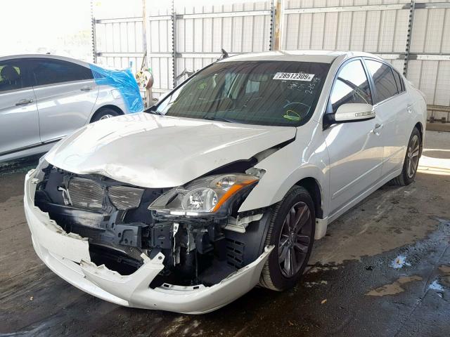 1N4BL2APXAC186885 - 2010 NISSAN ALTIMA SR WHITE photo 2