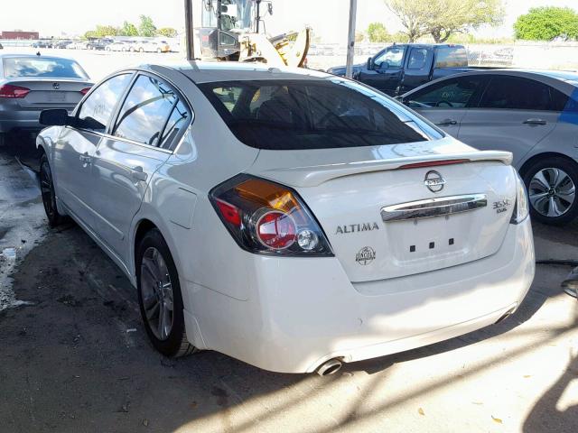 1N4BL2APXAC186885 - 2010 NISSAN ALTIMA SR WHITE photo 3