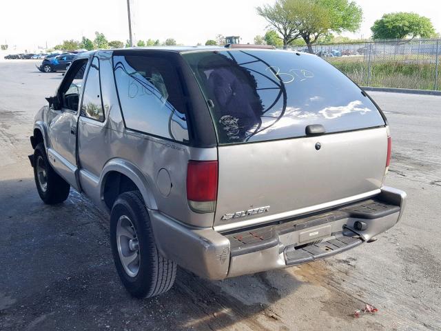 1GNCS18X85K100722 - 2005 CHEVROLET BLAZER SILVER photo 3