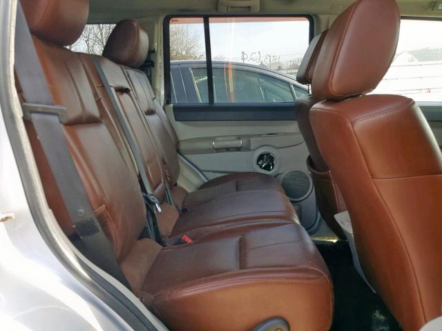 1J8HG58246C220338 - 2006 JEEP COMMANDER SILVER photo 6