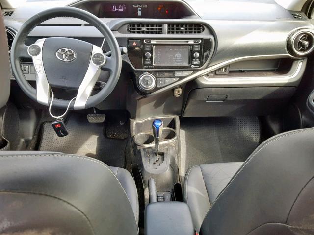 JTDKDTB3XG1129485 - 2016 TOYOTA PRIUS C WHITE photo 9