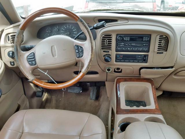 5LMPU28L8WLJ30492 - 1998 LINCOLN NAVIGATOR Алтын фото 9