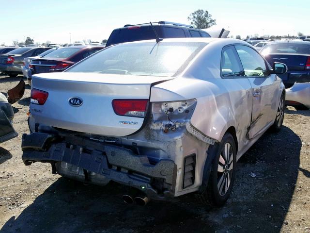 KNAFU6A2XD5744647 - 2013 KIA FORTE EX SILVER photo 4