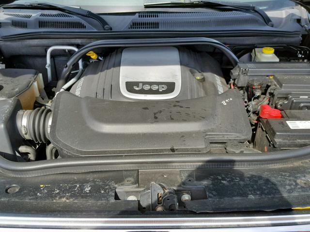 1J8HG58266C125196 - 2006 JEEP COMMANDER BLACK photo 7