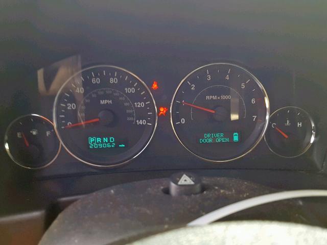 1J8HG58266C125196 - 2006 JEEP COMMANDER BLACK photo 8